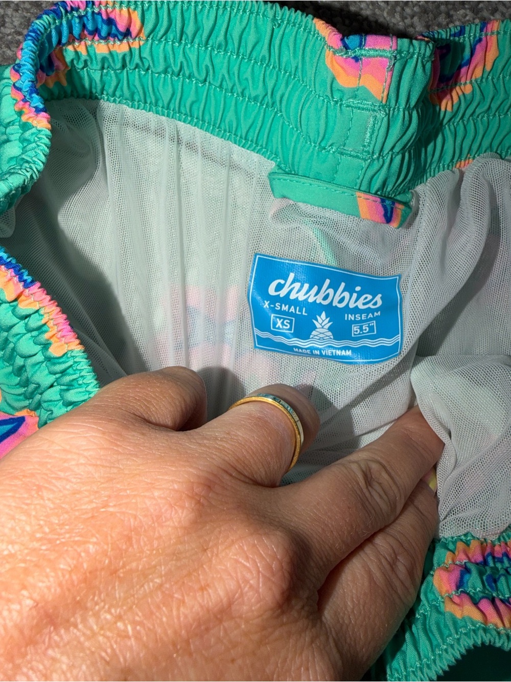 Chubbies 5.5" The Apex Swimmers
Swim Trunks Hammerhead Shark Print Swim Trunks - Picture 9 of 13